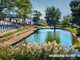 在世的人能把名字刻在墓碑上吗?